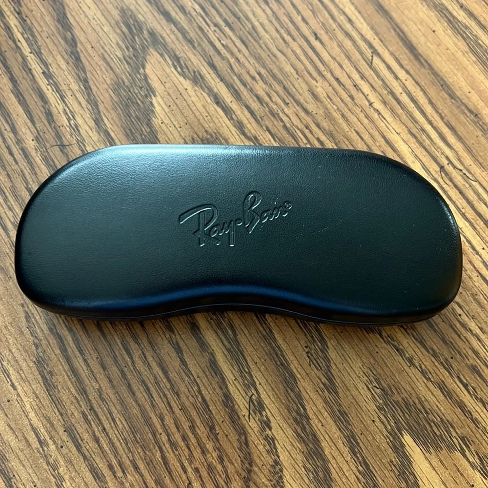 Ray Ban glasses case with box - Picture 1 of 6